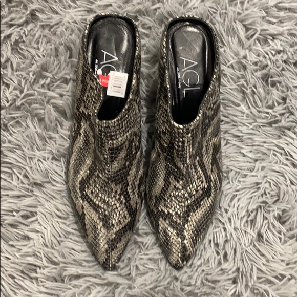 NEW • AGL • Pointy Toe Snake Print Leather Slip On Mule 38 / 8 Gray Black - Picture 3 of 5